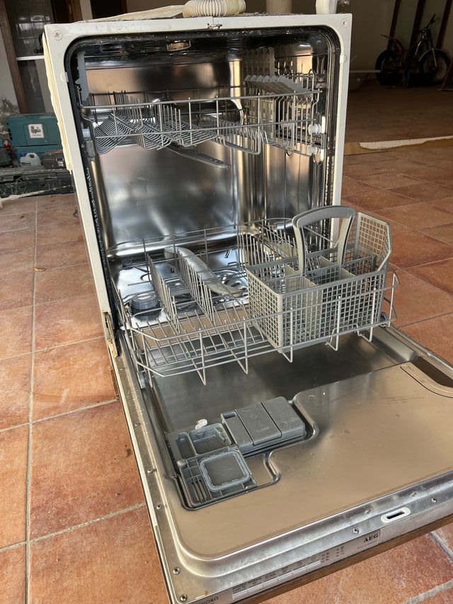 Lavavajillas panelable AEG