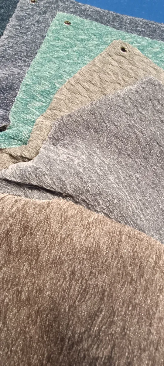 Retales de telas variadas