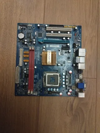 Placa Base Gigabyte GA-73PVM-S2H