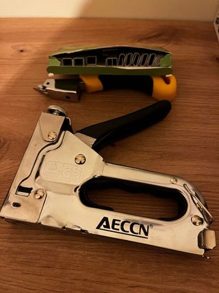 Grapadora profesional AECCN