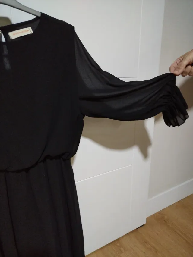 Vestido negro mujer