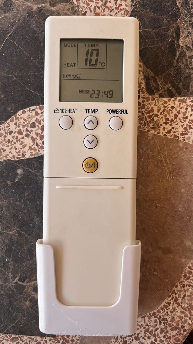 Aire acondicionado Fujitsu en perfecto estado.