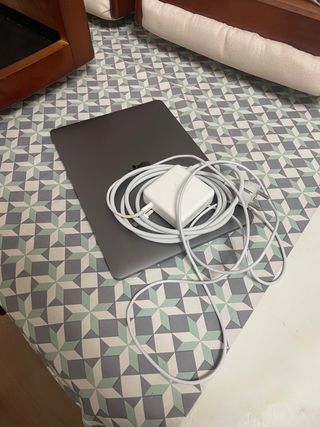 MacBook Pro 2020 Gris Espacial