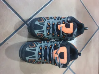 Botas de montaña niño