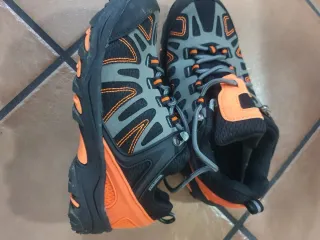 Botas de montaña niño