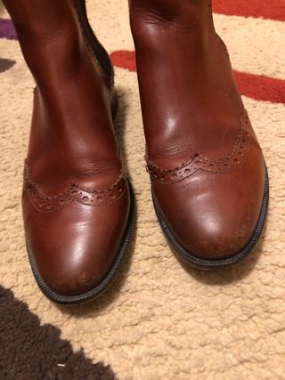 Botines de cuero marrones