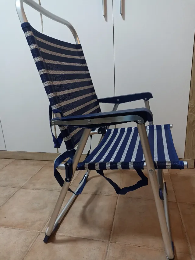 Silla Playa/Camping Plegable Azul y Plata