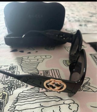 Gafas de sol Gucci negras