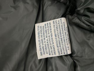 Chaqueta Moncler con capucha azul