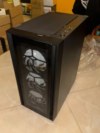 Torre Gaming Negra
