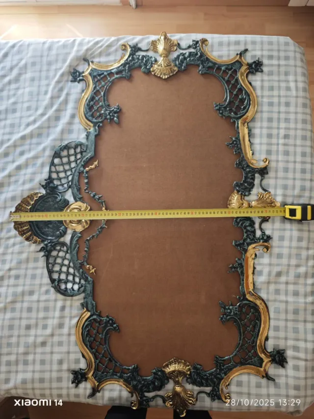 Marco decorativo vintage metal y madera