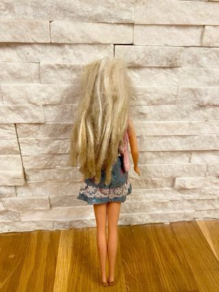 Muñeca Barbie con bolso