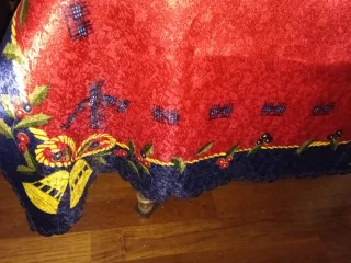 Set 2 Tovaglie e 4 Centrotavola Natalizi