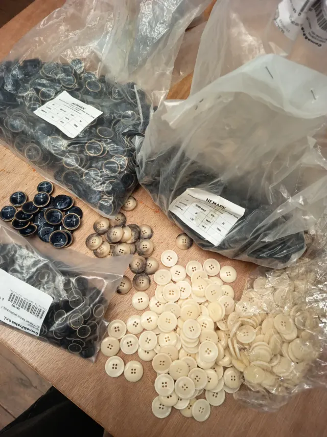 Lotes de botones para confección