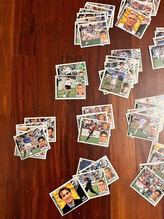 Lote 89 Cromos Liga Este 97-98