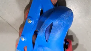 Patines en línea azules para niños