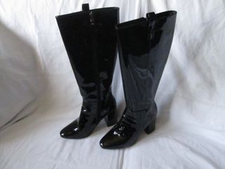 BOTAS ALTAS DE VINILO DE TACON NUMERO 39 GLAMOROUS