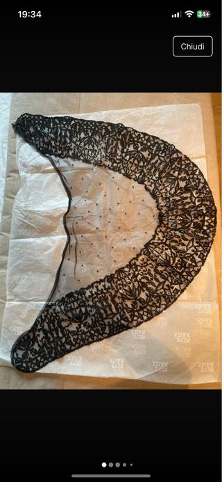 Antico foulard in pizzo nero