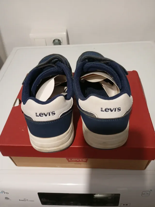 Sneakers Levi's bambino taglia 35