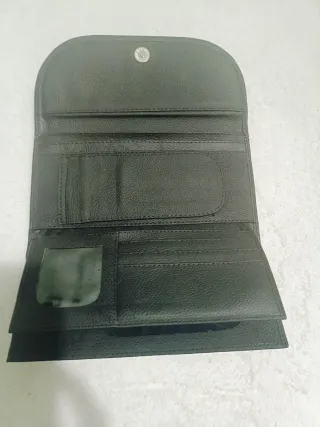Cartera de mujer negra
