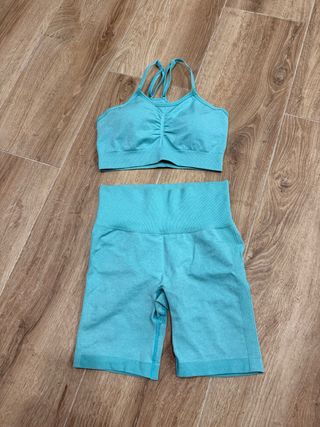 Conjunto deportivo azul top + mallas cortas Shein