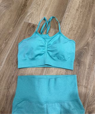Conjunto deportivo azul top + mallas cortas Shein