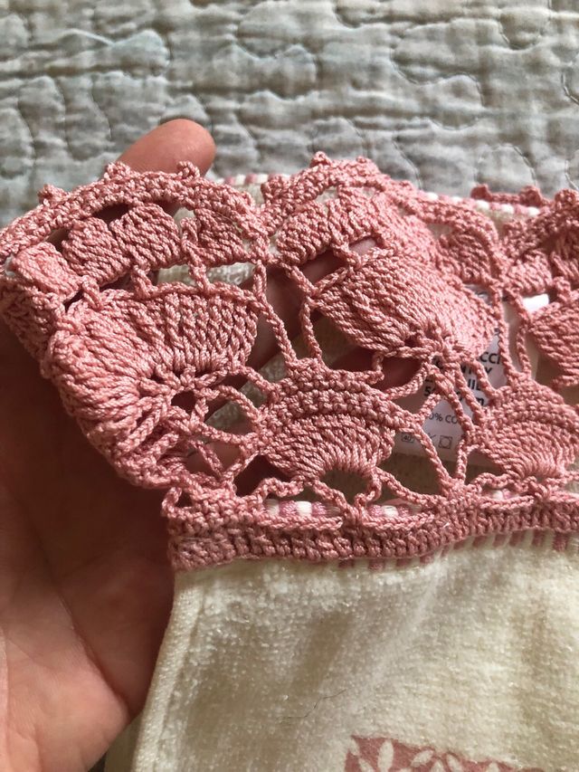 Asciugamano uncinetto beige e rosa