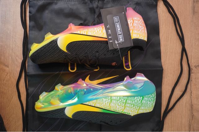 Botas Nike Futbol Vinicius Talla 43