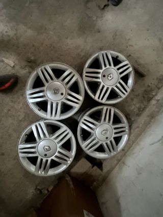 Llantas Renault radio 16 4 tornillos