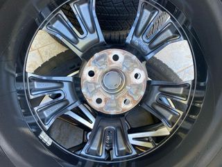 Llantas Nissan 215/55/R18/99V