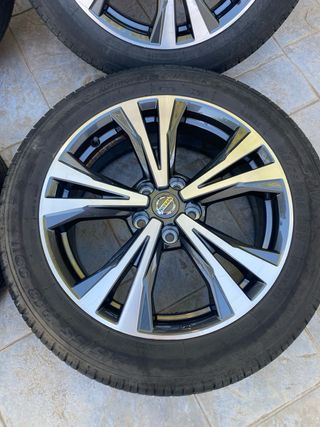 Llantas Nissan 215/55/R18/99V