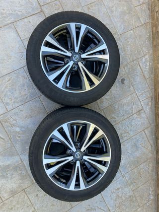 Llantas Nissan 215/55/R18/99V