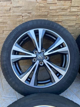 Llantas Nissan 215/55/R18/99V