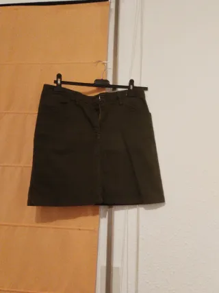 Falda corta verde