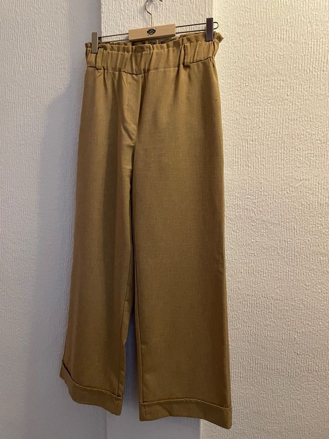 Pantalón ancho beige/marrón Talla L