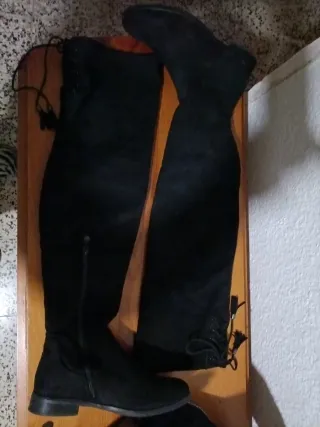 Botas altas negras