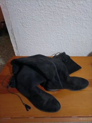 Botas altas negras