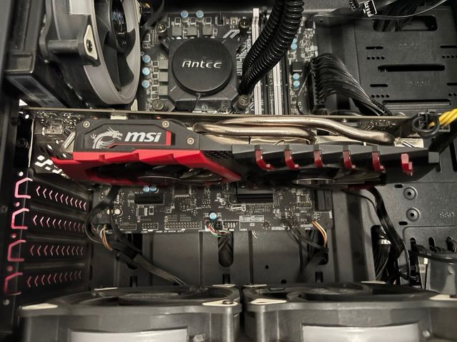 Tarjeta Gráfica MSI RX 570 Gaming X 4GB