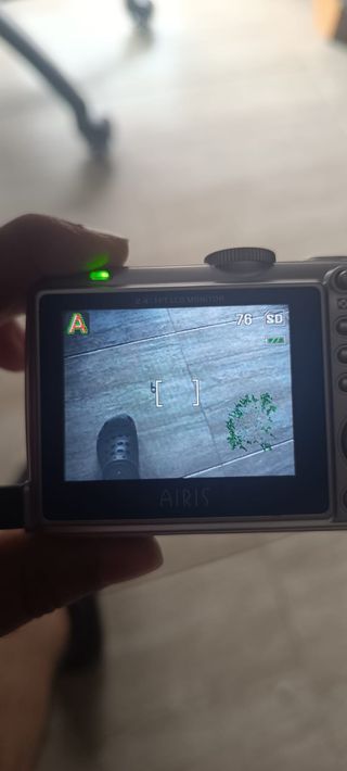 cámara digital compacta Airis DC60 Plata