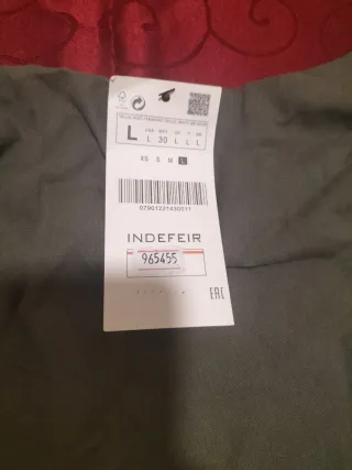 Vestido corto con volantes