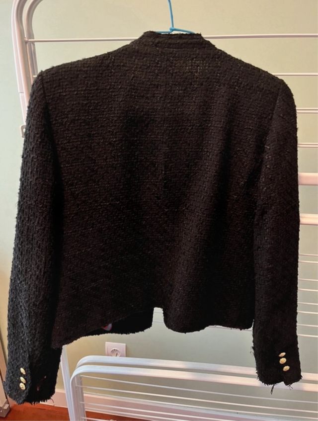 Americana Zara Negra Tweed Botones Dorados