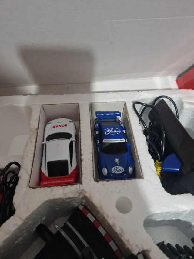 Scalextric Compact Loopinator 4