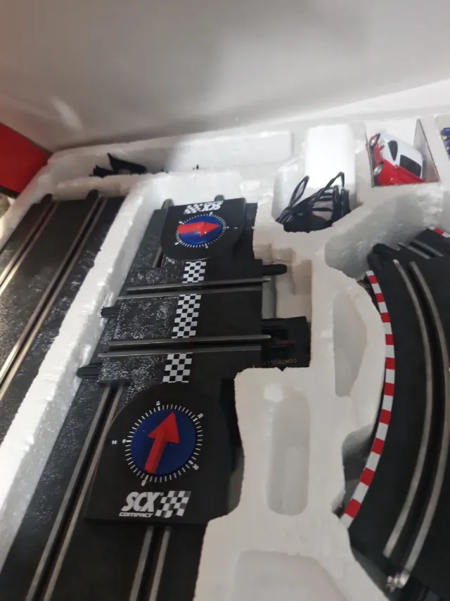 Scalextric Compact Loopinator 4