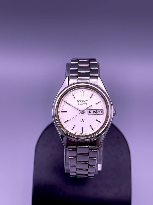 Seiko Quartz Day-Date Mujer Japan Made