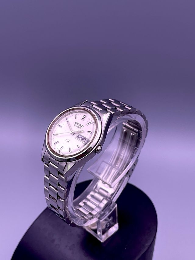 Seiko Quartz Day-Date Mujer Japan Made