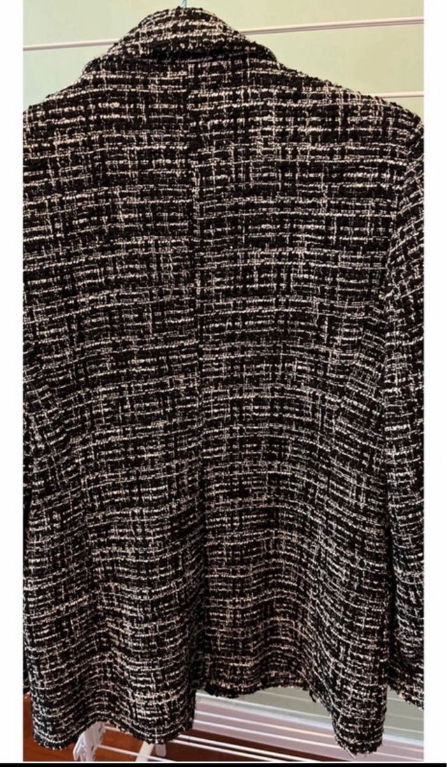 Americana Zara Tweed Negra y Blanca