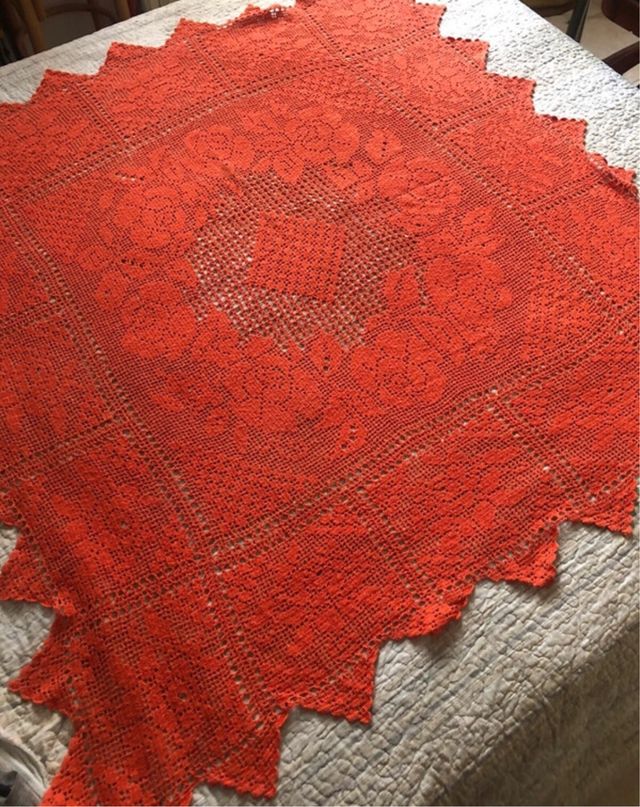 Copritavolo uncinetto vintage arancione