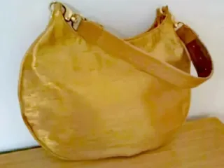 Bolso dorado - sin estrenar