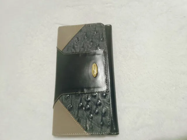 Cartera de mujer beige y negra