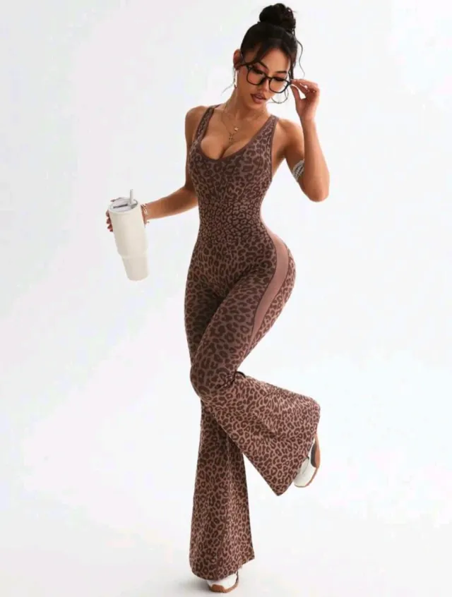 Mono deportivo estampado leopardo